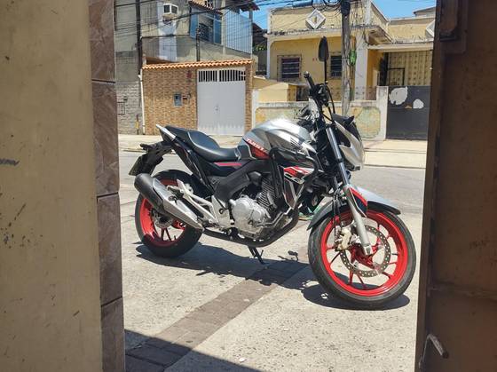 HONDA CB TWISTER 